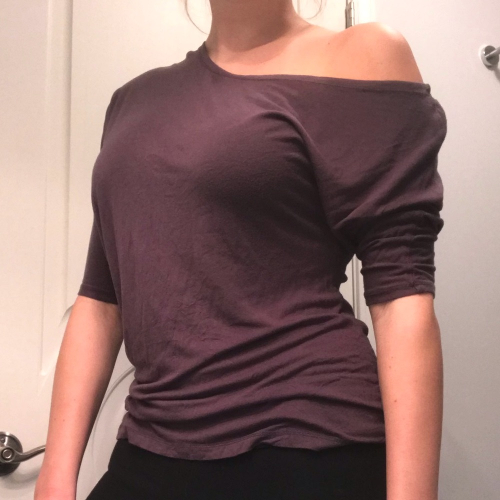 Ambiance Apparel Grey Off-The-Shoulder Top, Sz. L